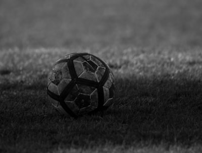 ريالمدريدوليفربوليتألقانفيمباراةمثيرةتنتهي5-2
